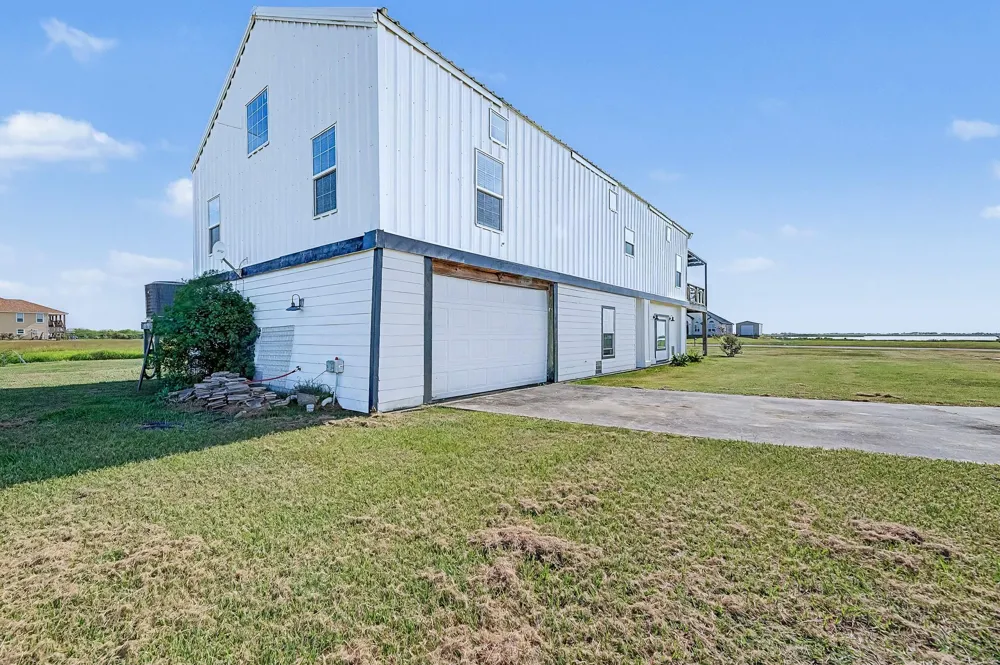 201 Turtle Bay Cove Palacios, TX 77465