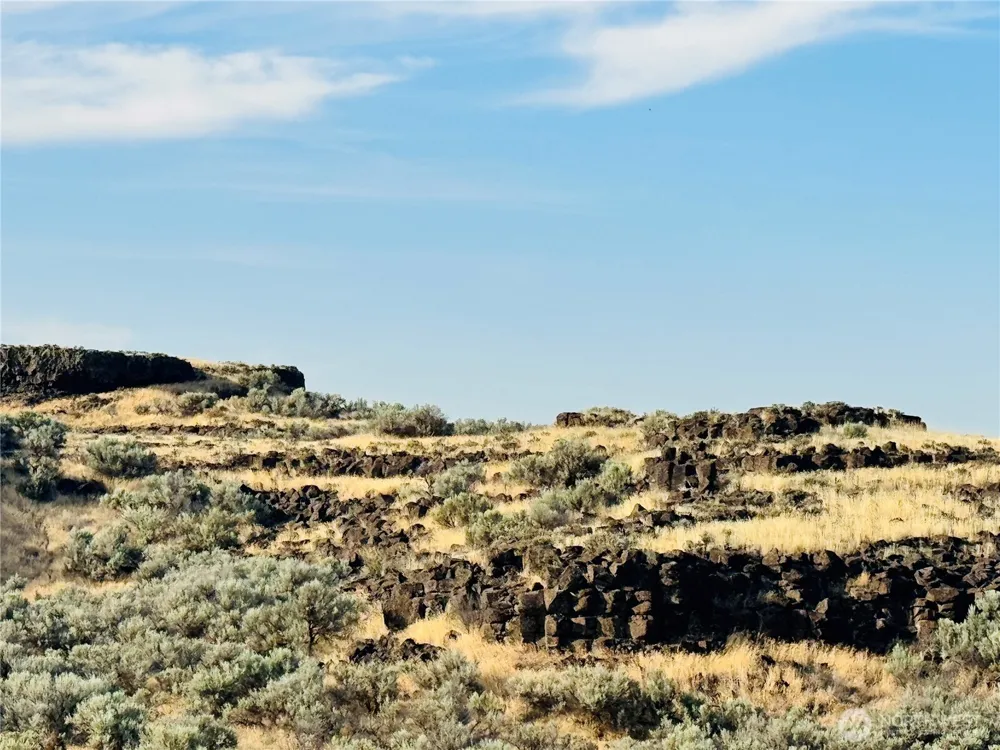 228 RD 15.5 NE Wilson Creek, WA 98860
