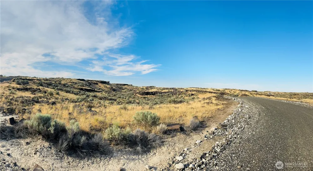 228 RD 15.5 NE Wilson Creek, WA 98860