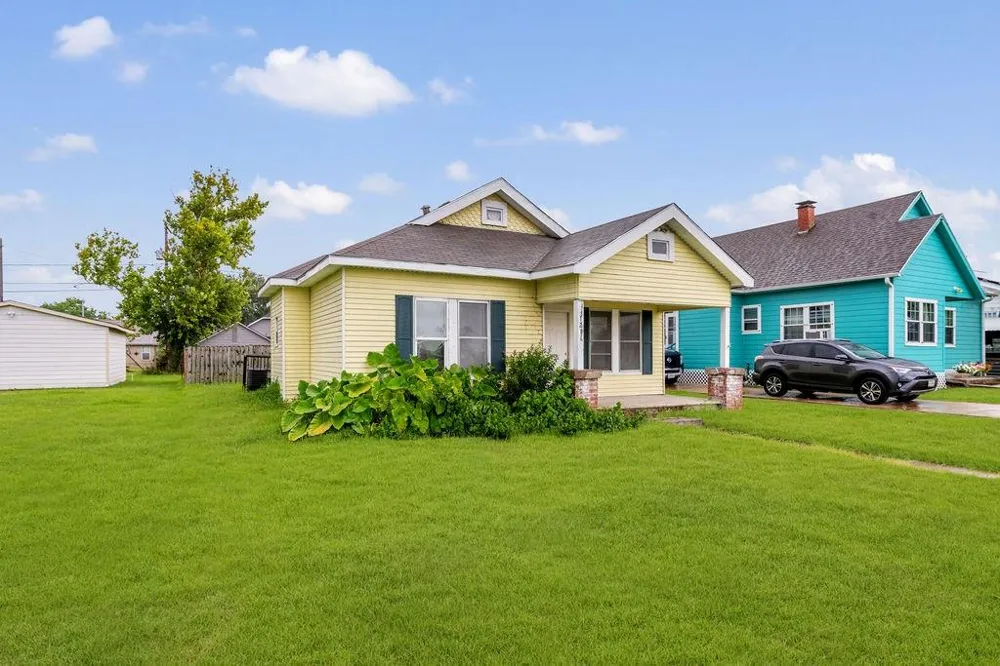 1211 W 2nd Street Freeport, TX 77541