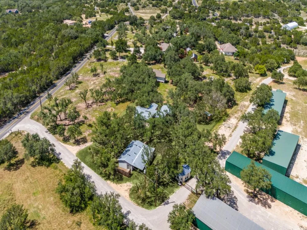 3607 Crawford Spicewood, TX 78669