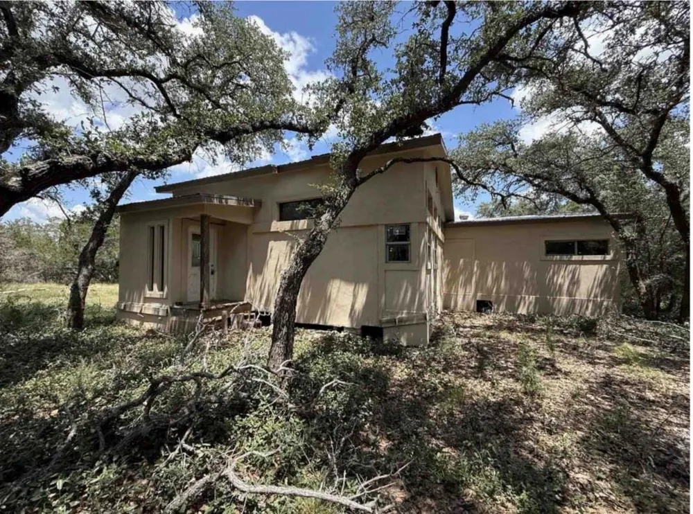 3607 Crawford Spicewood, TX 78669