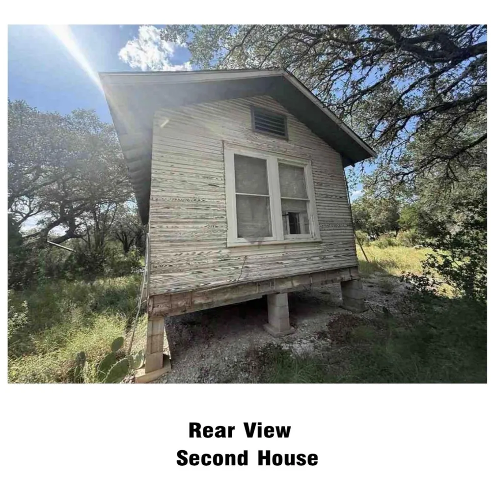 3607 Crawford Spicewood, TX 78669
