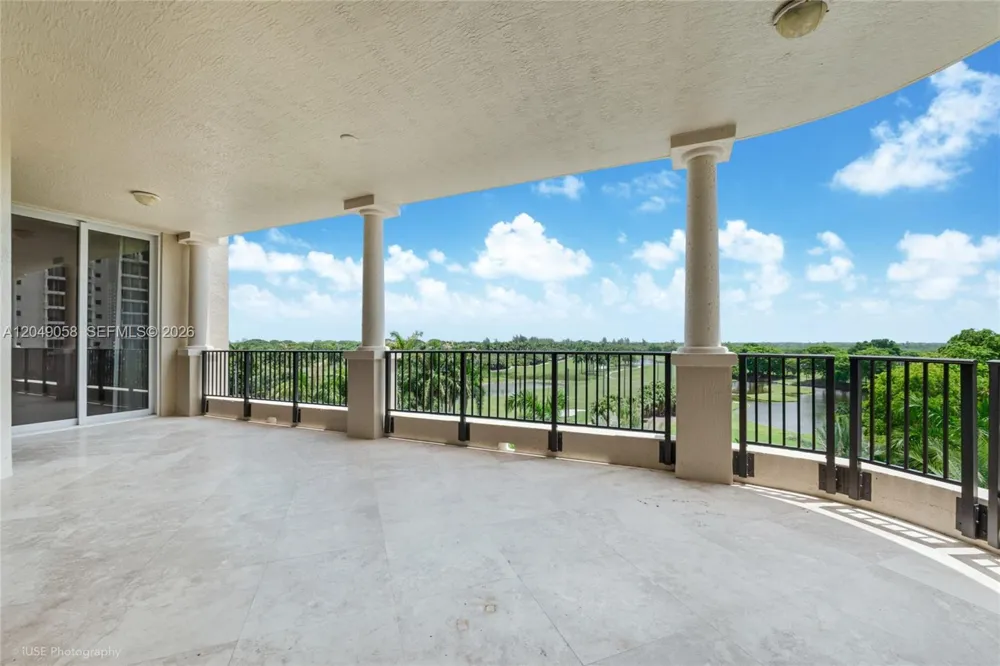 13621 Deering Bay Dr #502 Coral Gables, FL 33158
