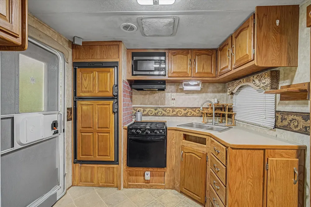 31601 Huffman Cleveland Road Huffman, TX 77336