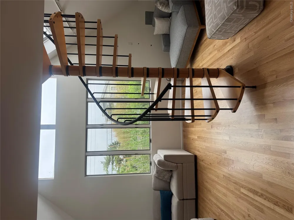 31 Ivy Avenue Seaview, NY 11770