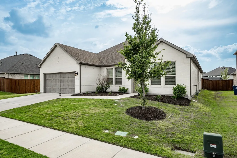 328 Savannah Lane Oak Point, TX 75068