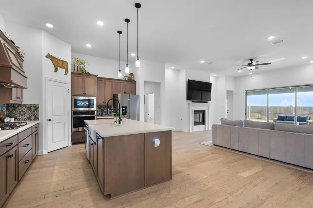 328 Savannah Lane Oak Point, TX 75068