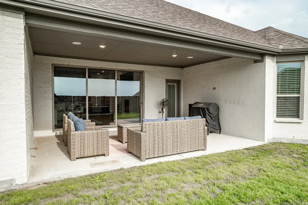 328 Savannah Lane Oak Point, TX 75068