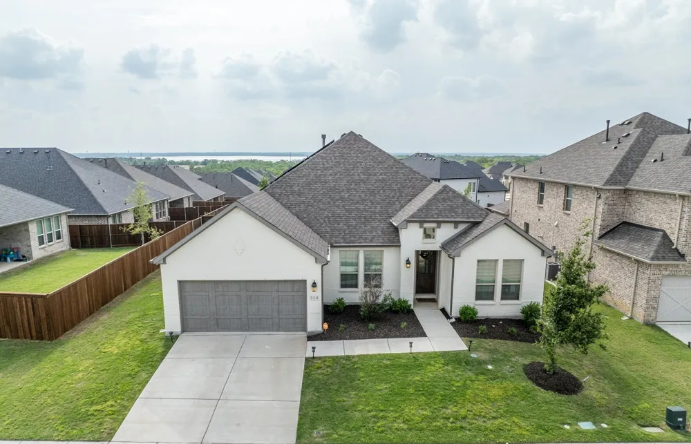 328 Savannah Lane Oak Point, TX 75068