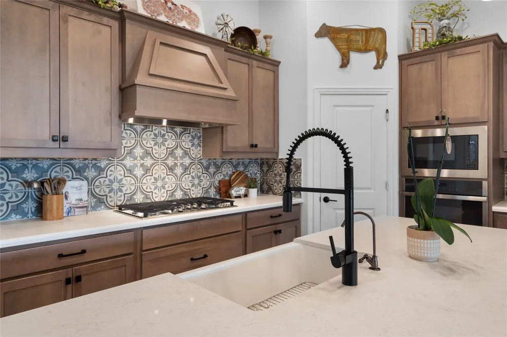 328 Savannah Lane Oak Point, TX 75068
