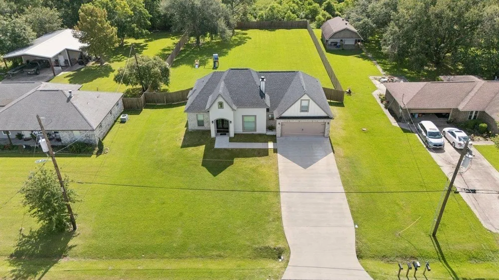 11560 Davidson Road Beaumont, TX 77705