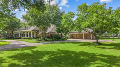 17222 Bending Oak Court