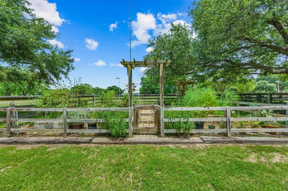 17222 Bending Oak Court Cypress, TX 77429