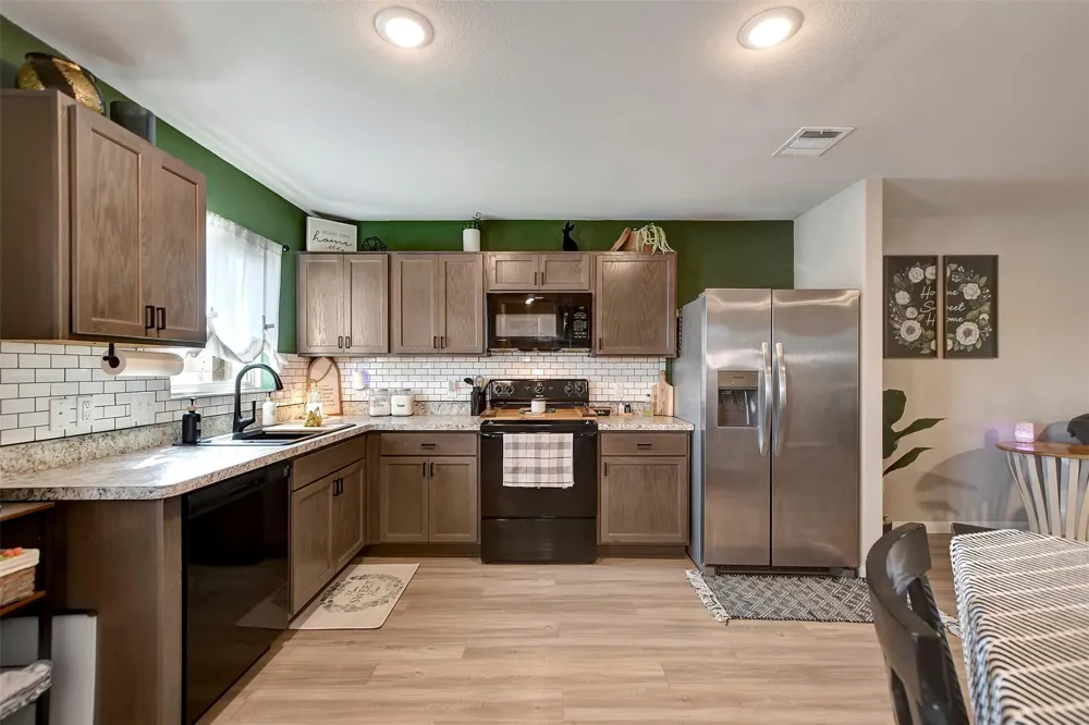 950 21st Street Hempstead, TX 77445