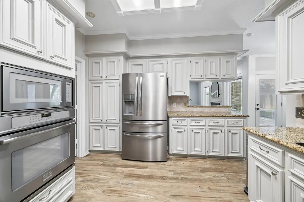 2906 Eagle Creek Drive Kingwood, TX 77345
