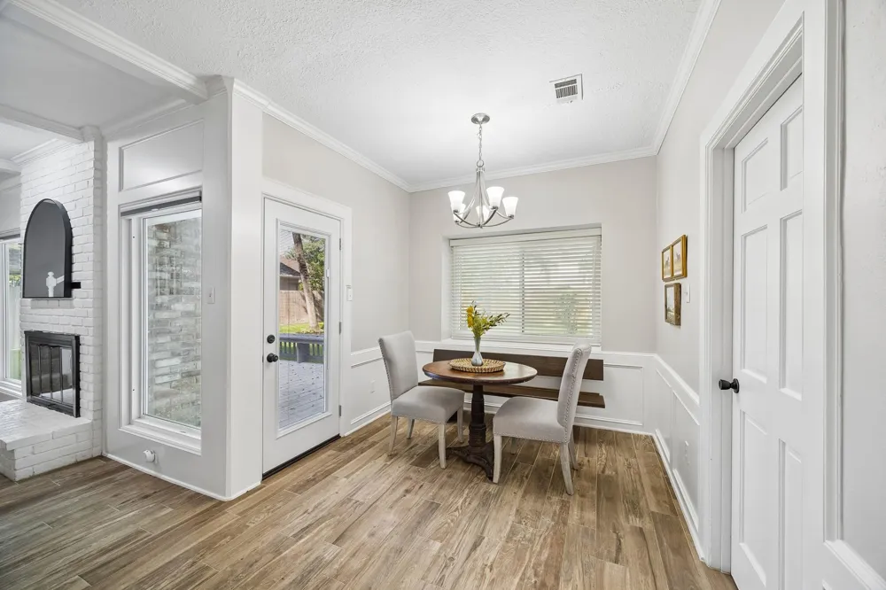 2906 Eagle Creek Drive Kingwood, TX 77345