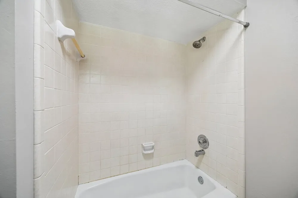 2906 Eagle Creek Drive Kingwood, TX 77345