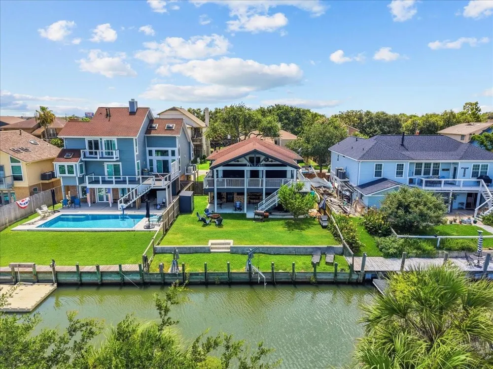23 Harbor Lane Kemah, TX 77565