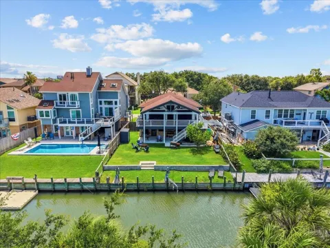 23 Harbor Lane