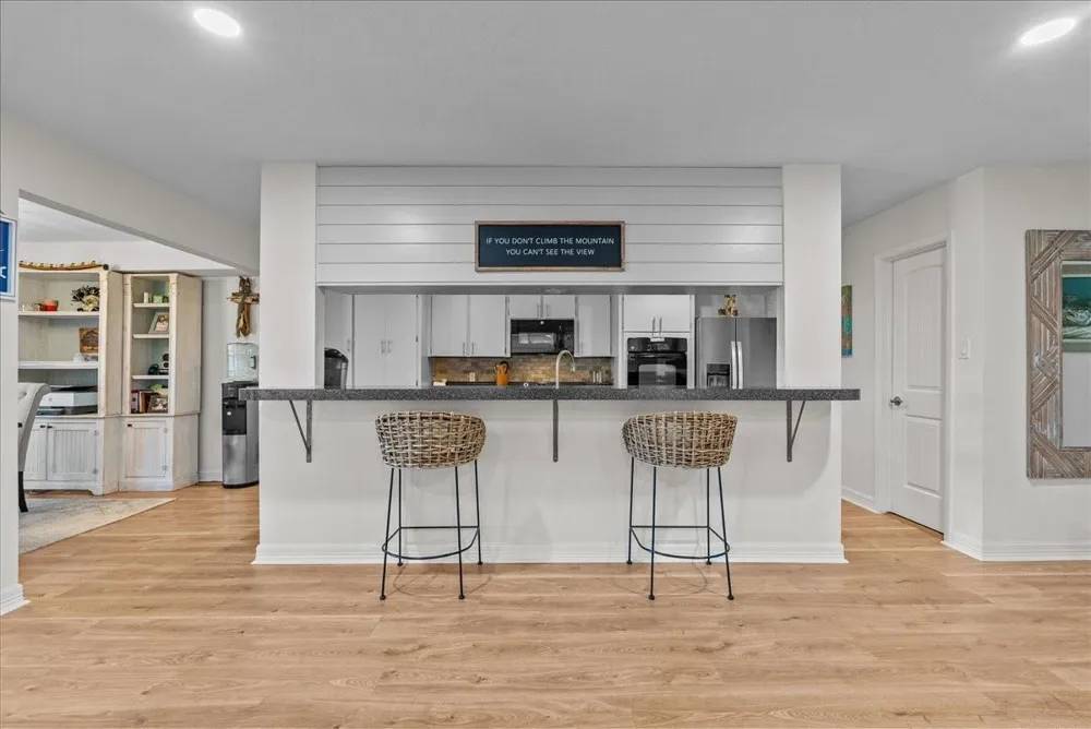 23 Harbor Lane Kemah, TX 77565