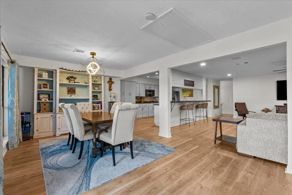 23 Harbor Lane Kemah, TX 77565
