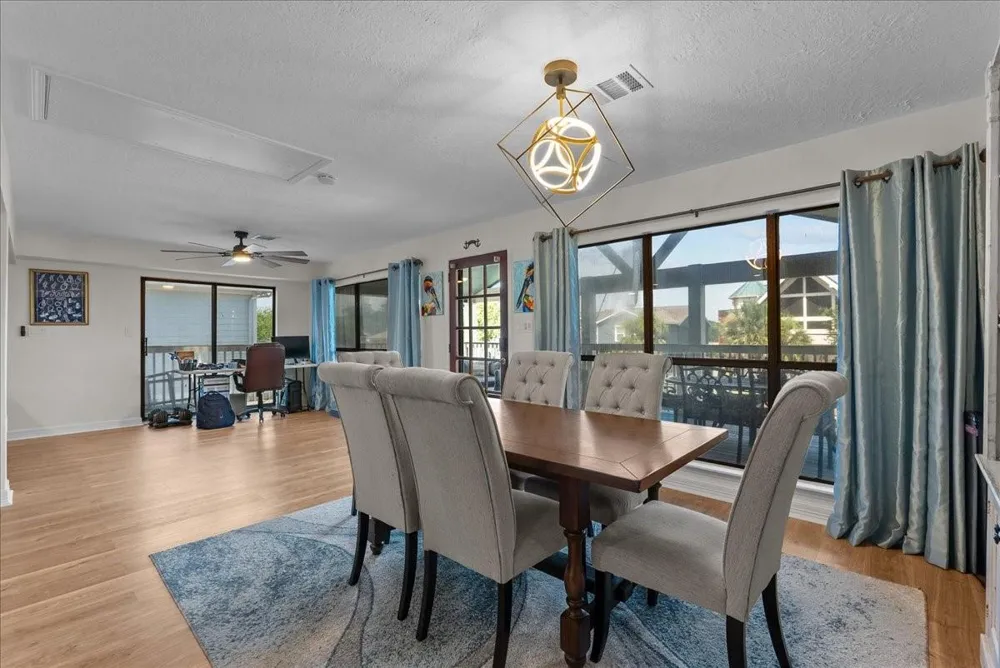 23 Harbor Lane Kemah, TX 77565