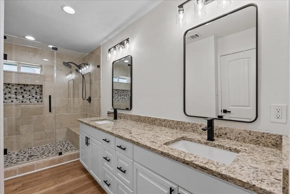 23 Harbor Lane Kemah, TX 77565