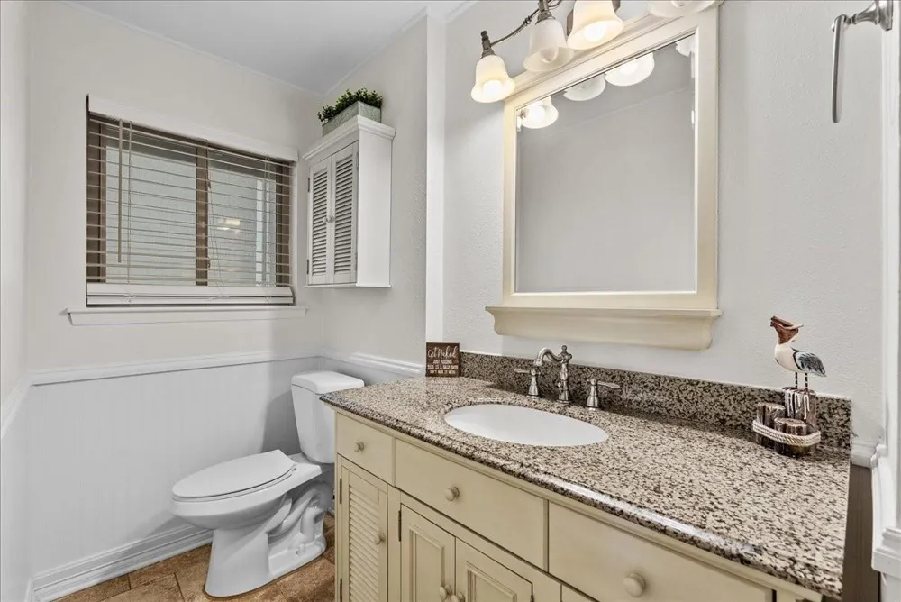 23 Harbor Lane Kemah, TX 77565