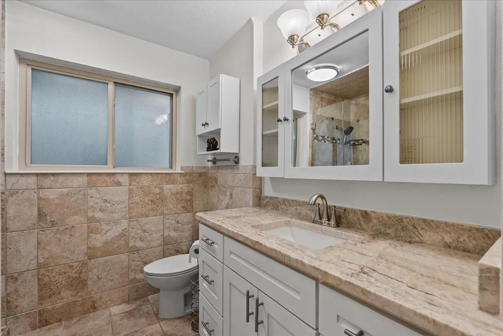 23 Harbor Lane Kemah, TX 77565