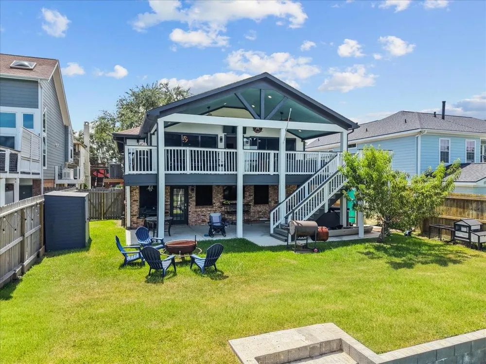 23 Harbor Lane Kemah, TX 77565
