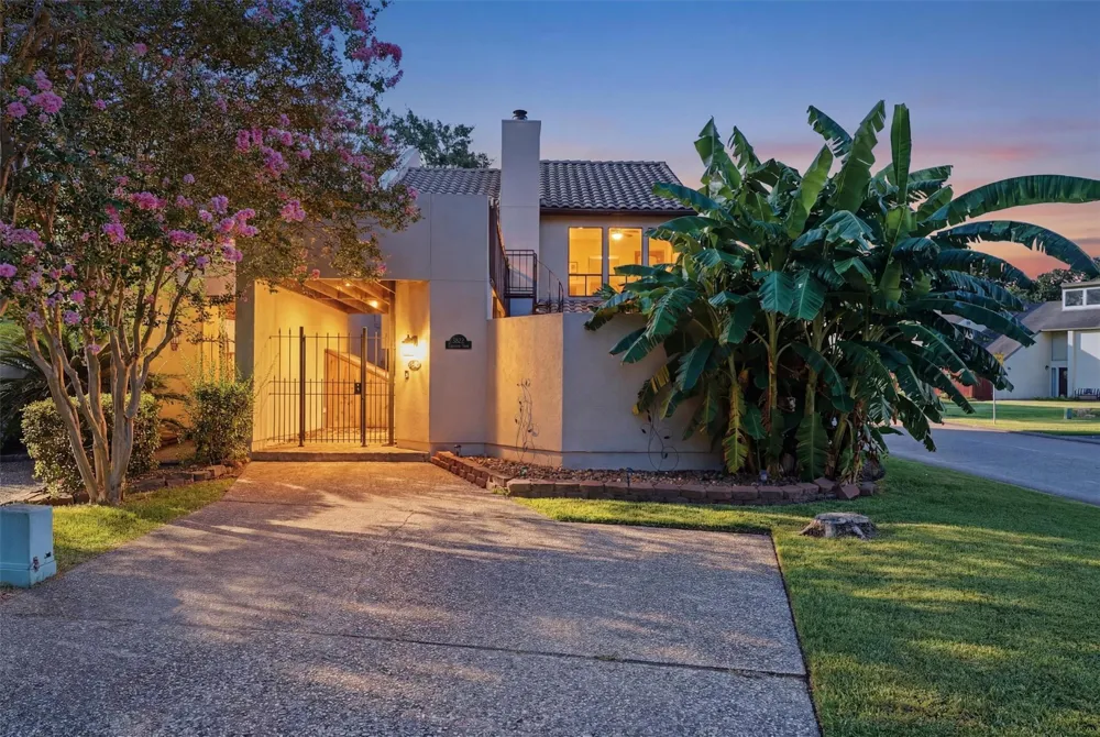3822 Lakewood Drive Montgomery, TX 77356