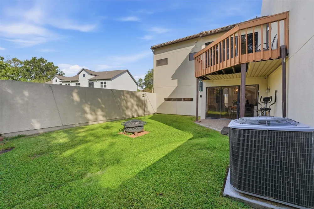 3822 Lakewood Drive Montgomery, TX 77356
