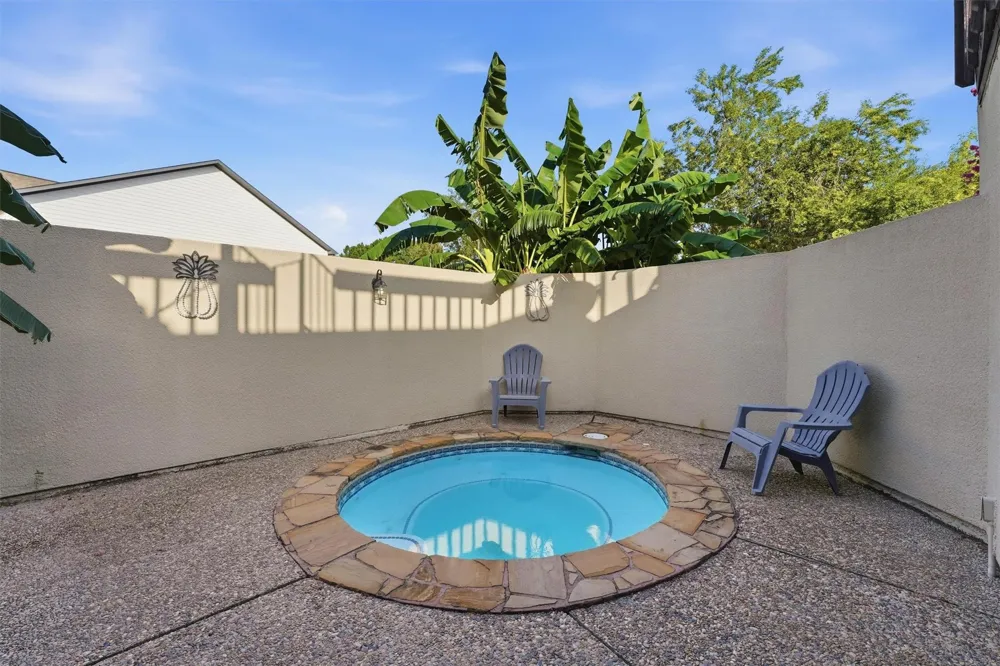 3822 Lakewood Drive Montgomery, TX 77356