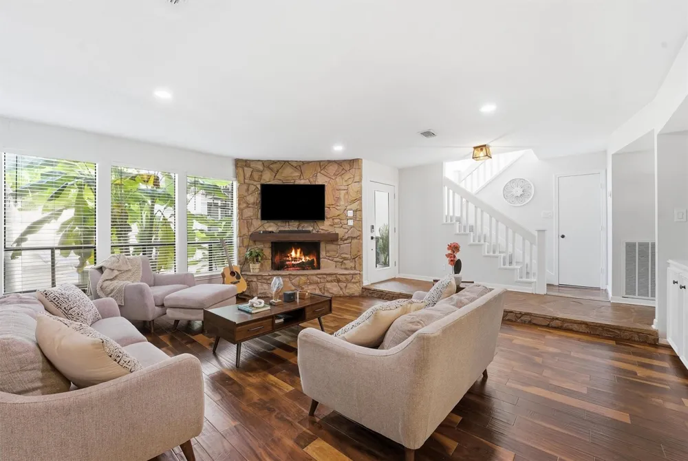 3822 Lakewood Drive Montgomery, TX 77356