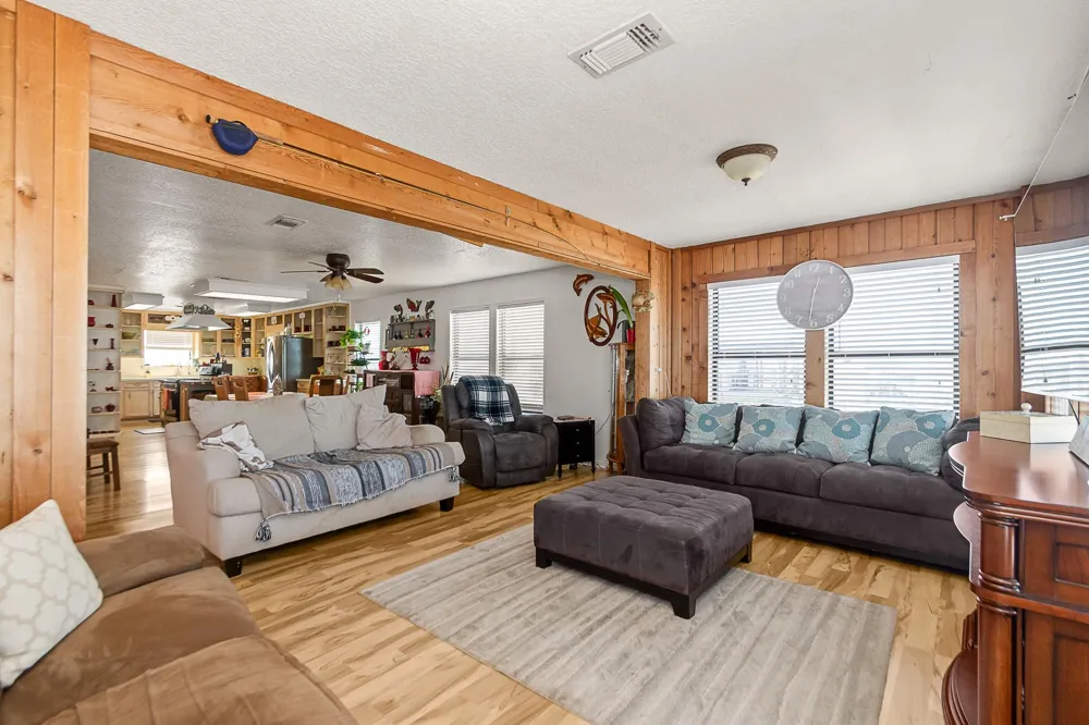 222 Fishermans Isle Brazoria, TX 77422