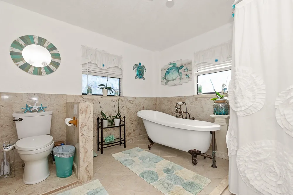 222 Fishermans Isle Brazoria, TX 77422