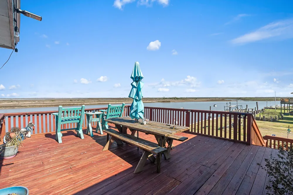 222 Fishermans Isle Brazoria, TX 77422
