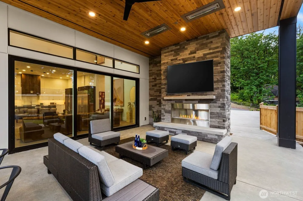 6020 175th Court SE Bellevue, WA 98006