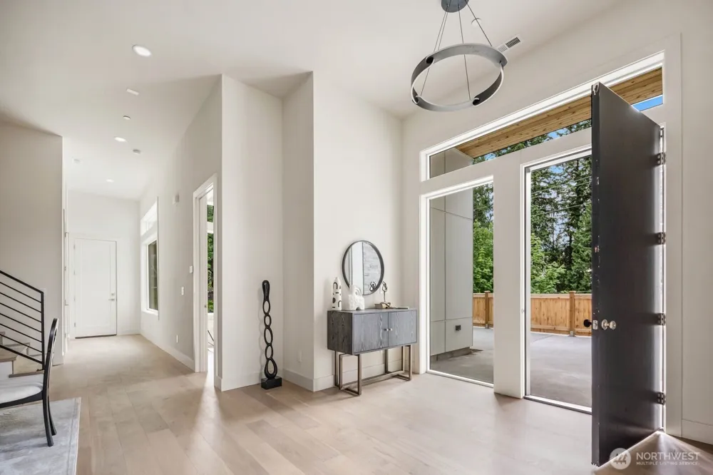 6020 175th Court SE Bellevue, WA 98006