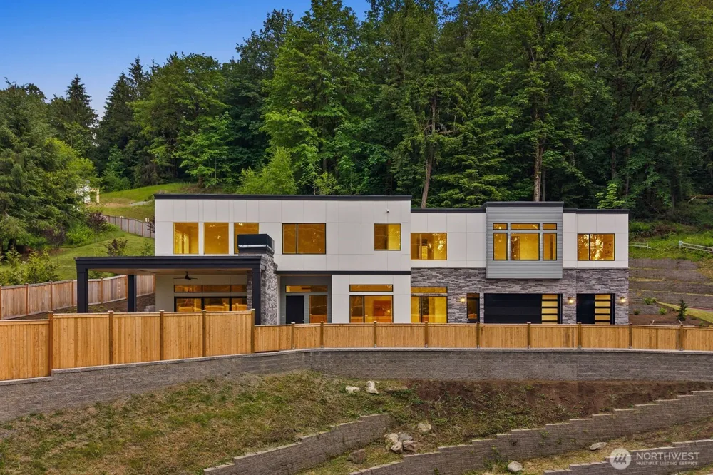 6020 175th Court SE Bellevue, WA 98006