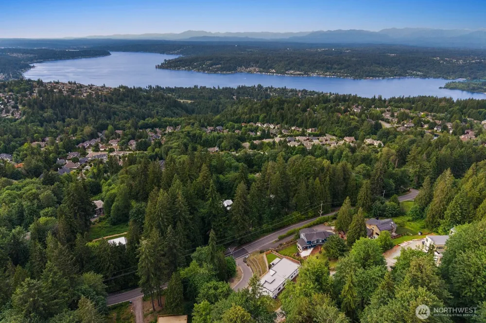 6020 175th Court SE Bellevue, WA 98006
