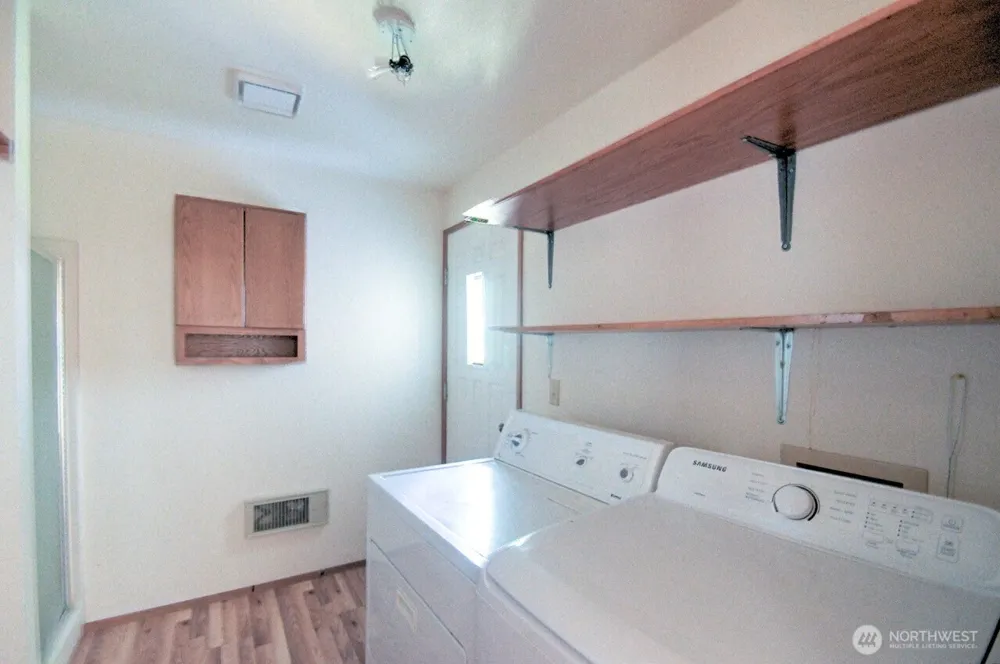 180 Sunrise Avenue SE Ocean Shores, WA 98569