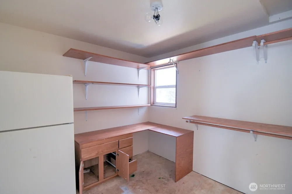 180 Sunrise Avenue SE Ocean Shores, WA 98569