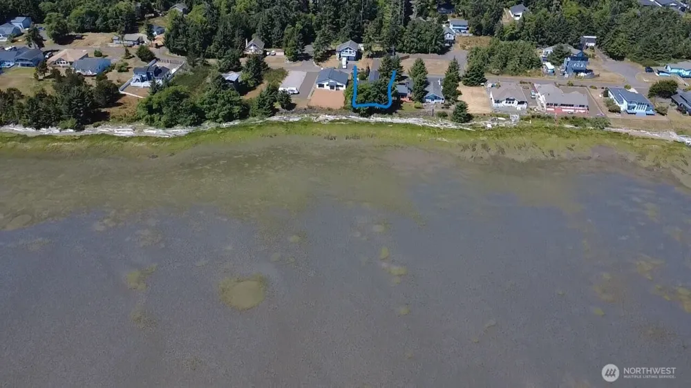 180 Sunrise Avenue SE Ocean Shores, WA 98569