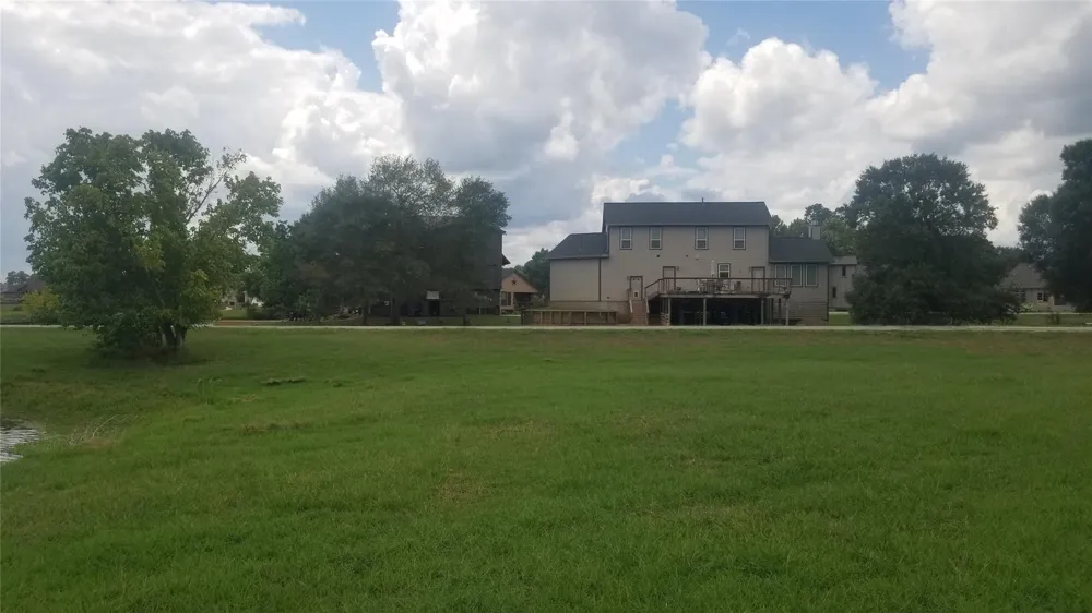 7 Wilderness Trail Huntsville, TX 77340