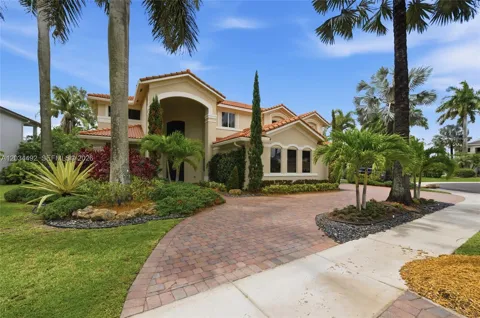 929 Gulfstream Ct