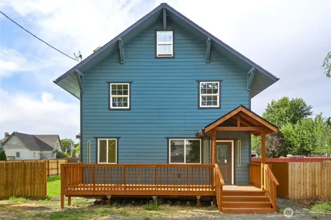 132 Drumheller Street