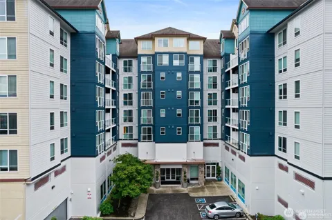 2424 S 41st Street #B565