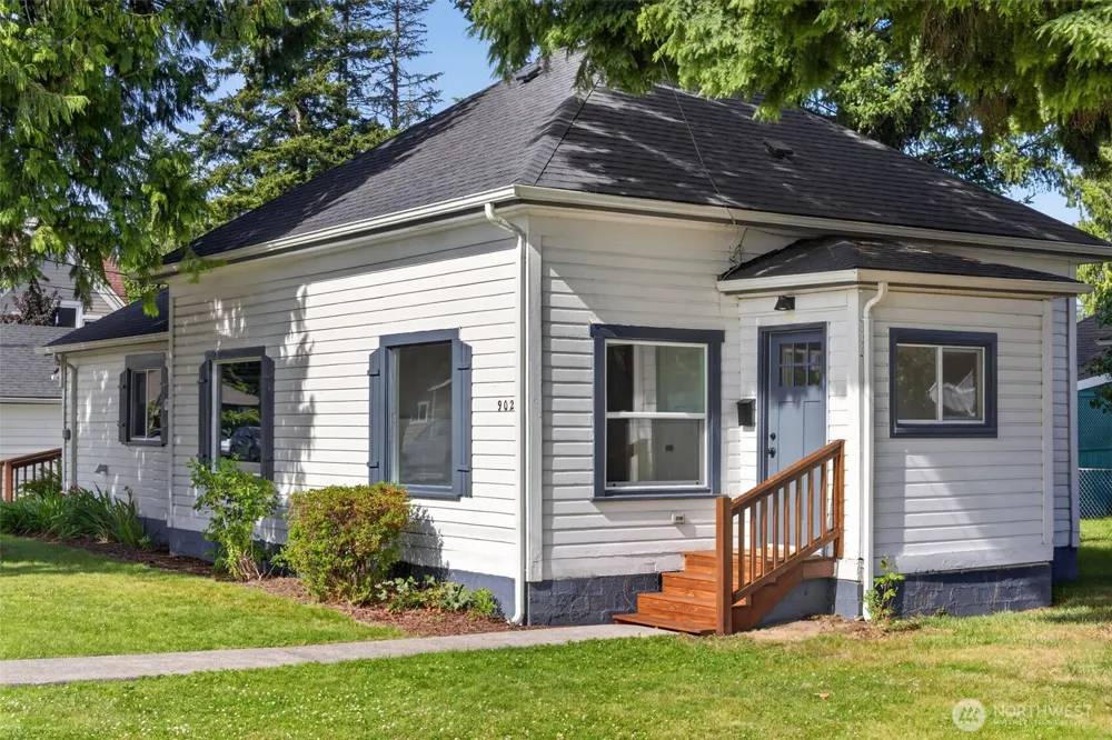902 Fidalgo Street Sedro Woolley, WA 98284